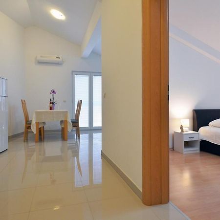Apartmani Vedrana, Murter Exterior foto
