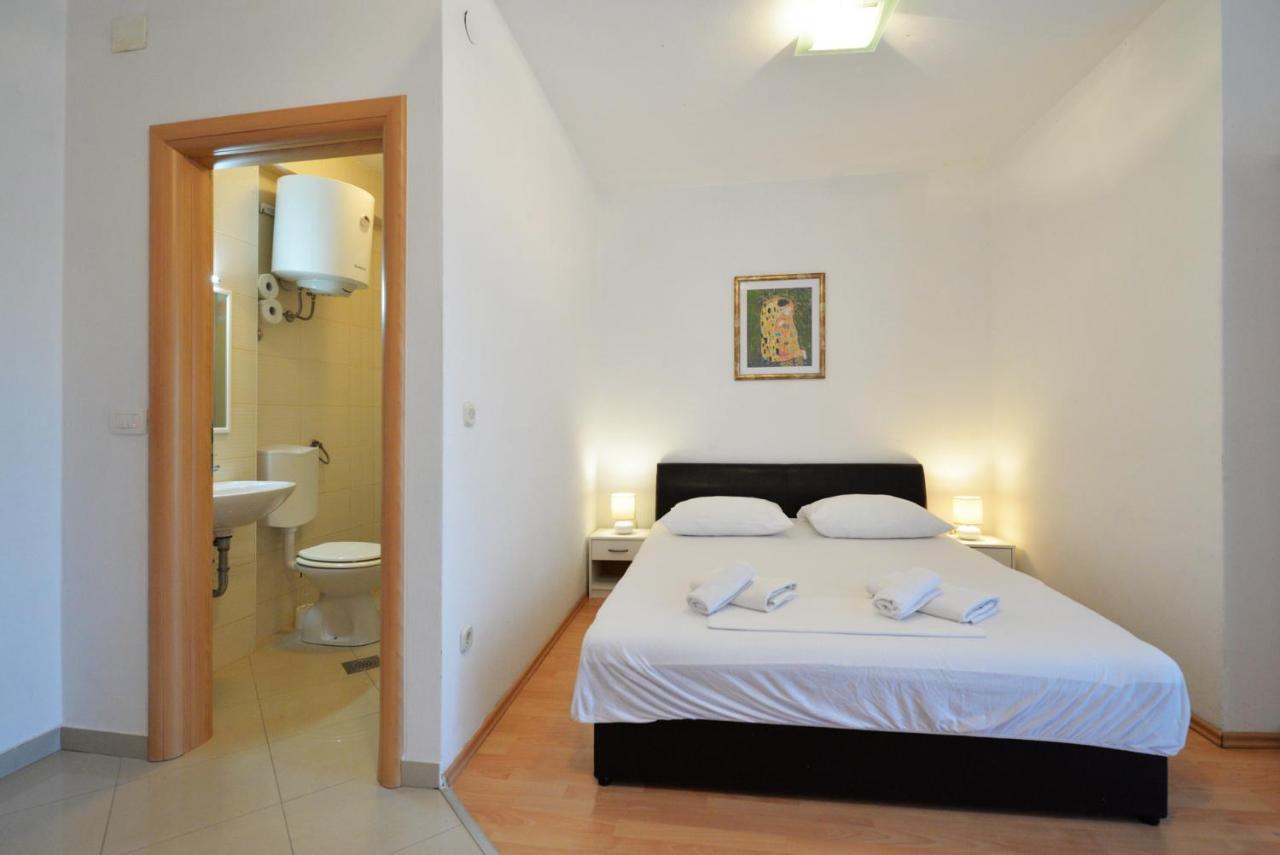 Apartmani Vedrana, Murter Exterior foto