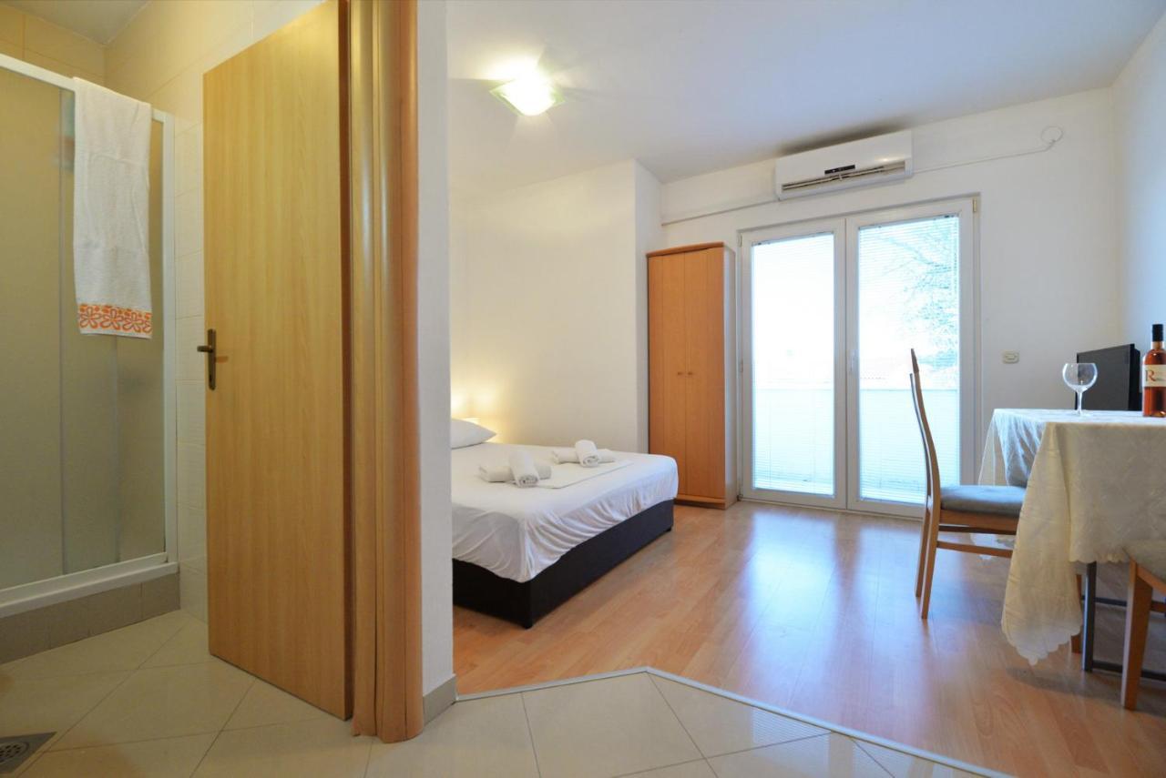 Apartmani Vedrana, Murter Exterior foto